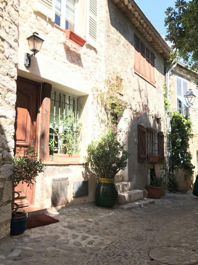 L'Elegante - Maison De Ville Avec Bains A Remous - Parking Inclus Saint-Paul-de-Vence Exterior foto